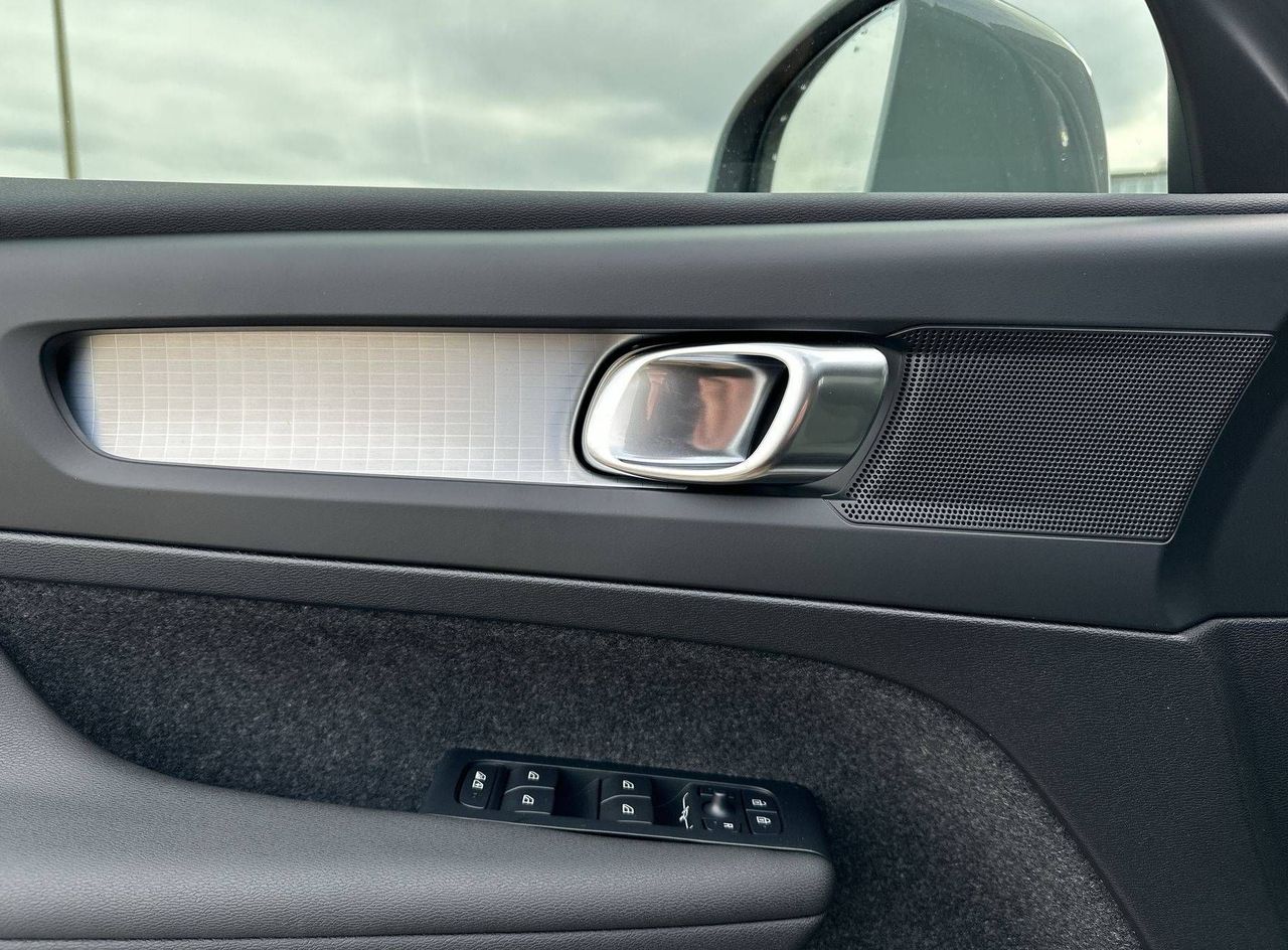 Zunanja slika - Volvo XC40 - B3P Core Avt. - 13