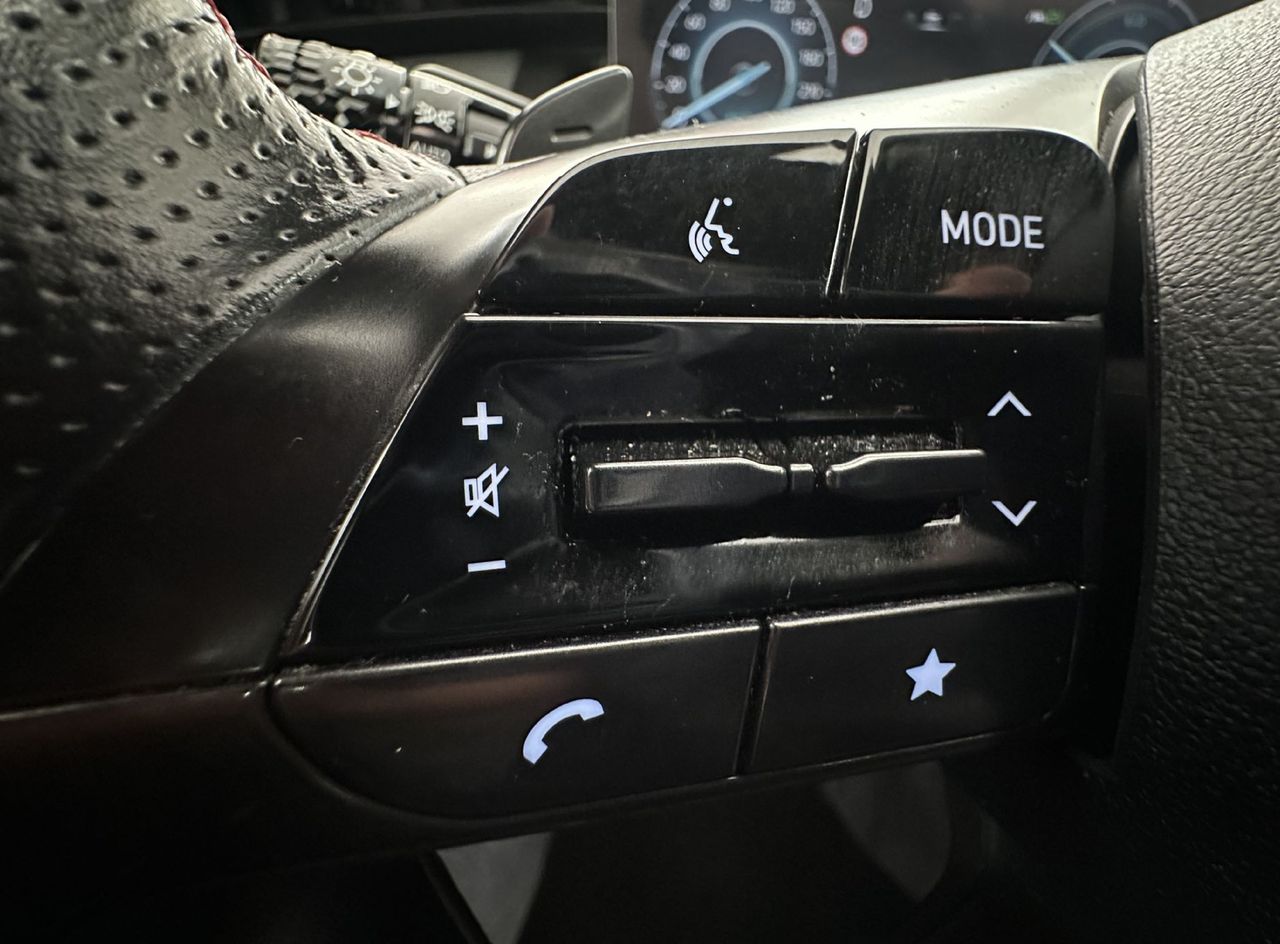 Zunanja slika - Hyundai Tucson - 4WD 1.6 T-GDI  Premium Avt.NEMŠKI+4ALU.KAMERA - 10