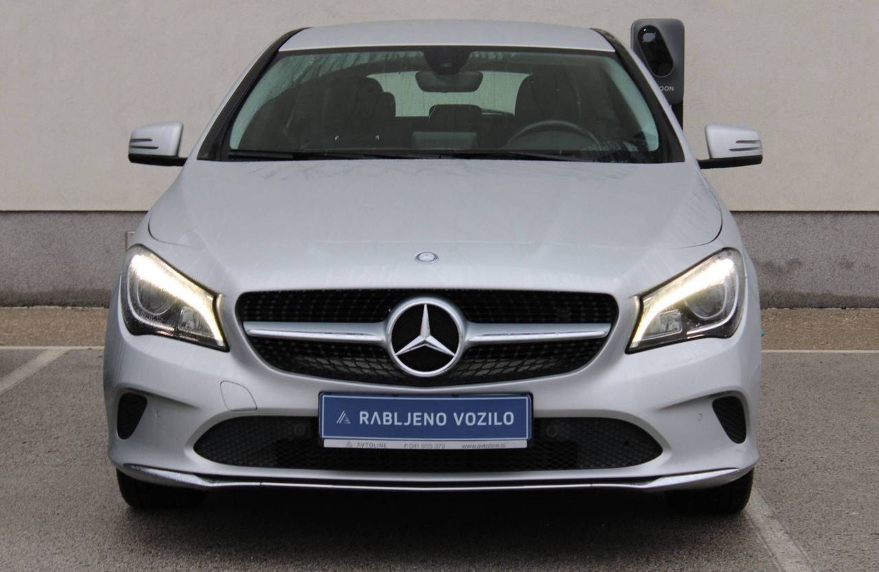 Zunanja slika - Mercedes-Benz CLA-Razred - CLA Shooting Brake CLA180d - LED NAVI PDC TEMP ALU USNJE - 2