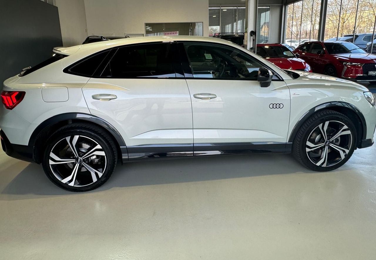 Zunanja slika - Audi Q3 - Sportback 45TFSI-QUATTRO-S LINE-EDITION1-RADAR-LANE-VIRTUAL - 3