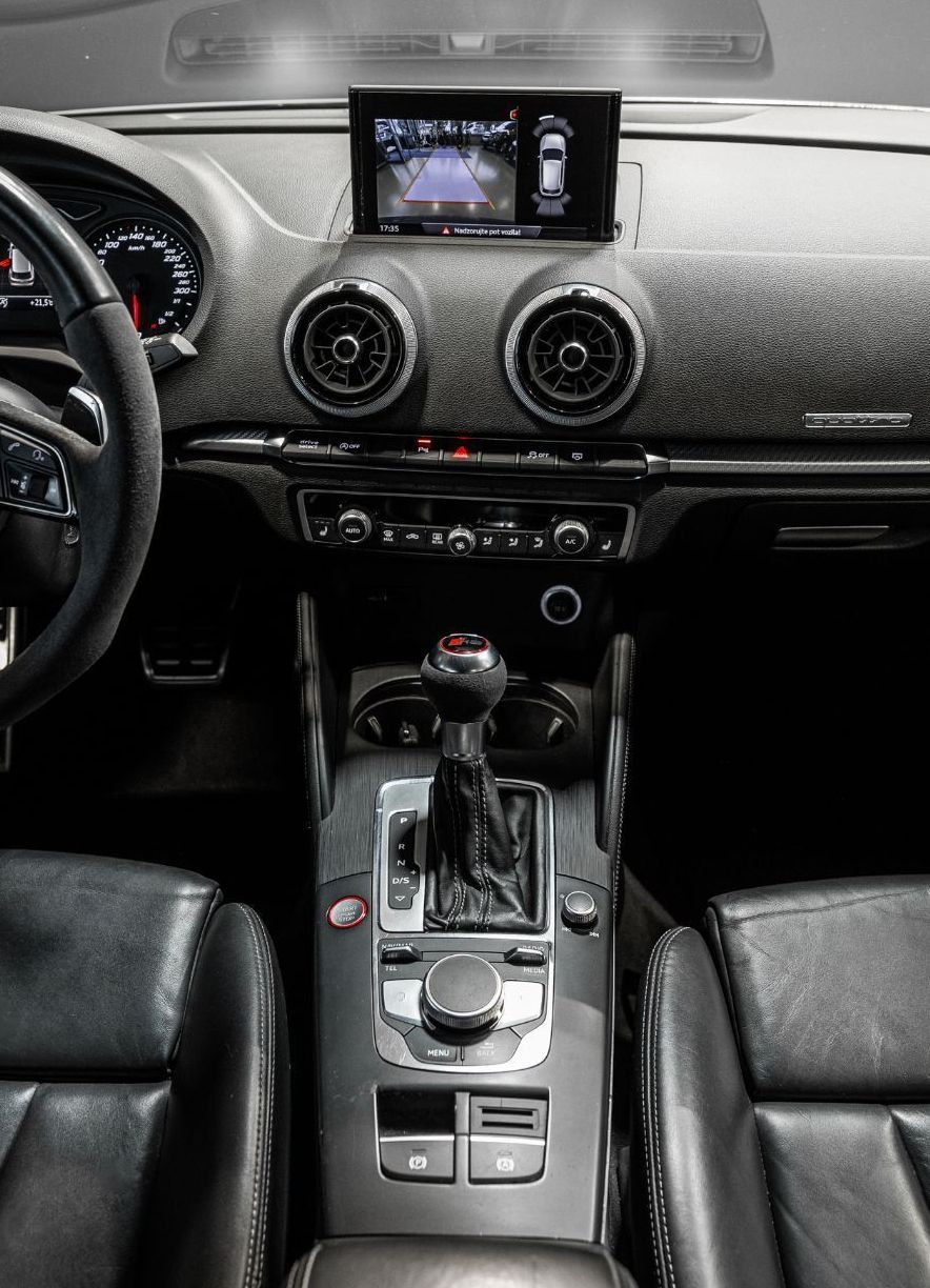 Zunanja slika - Audi S3 - R TFSI quattro S tronic - 13