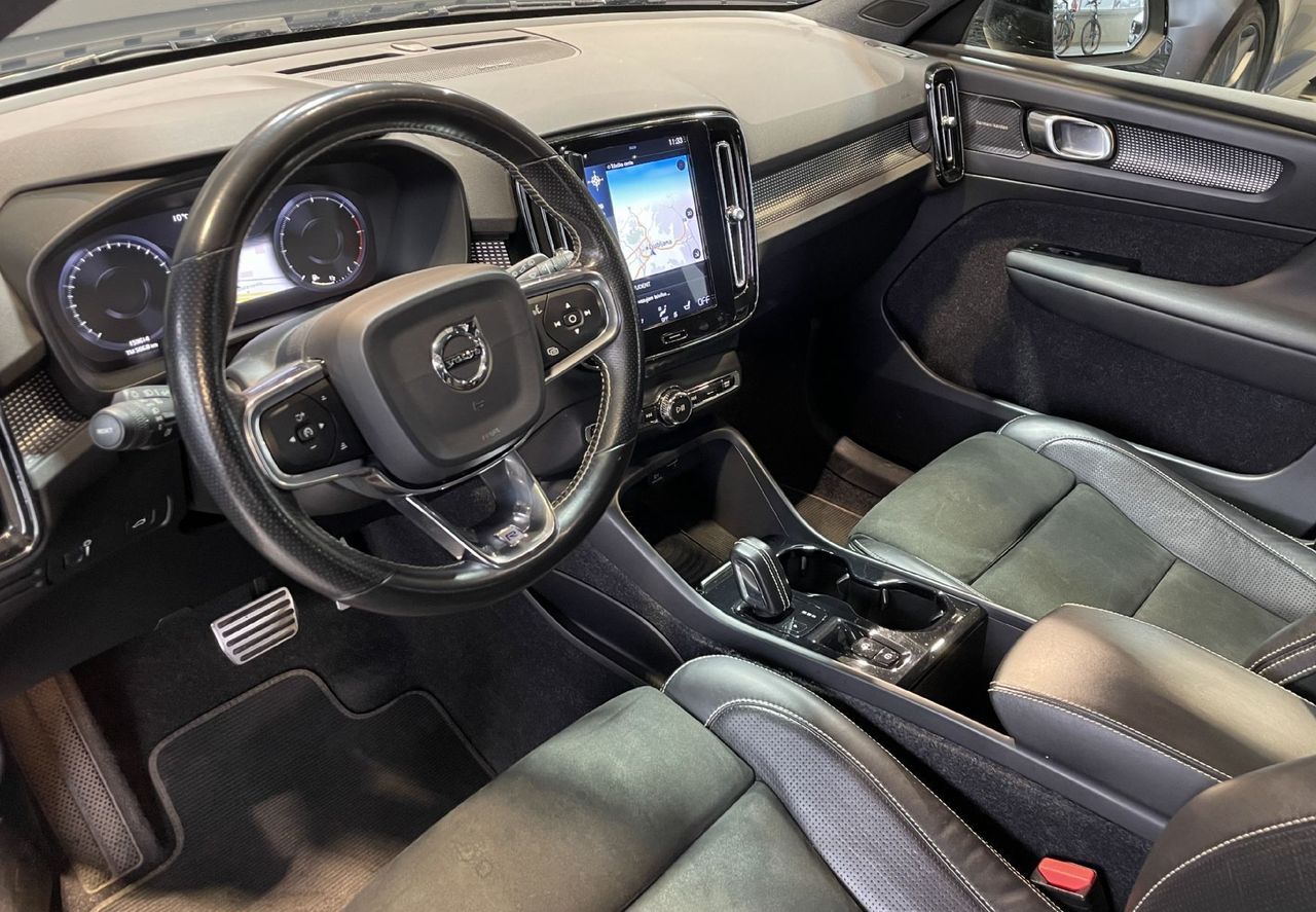 Zunanja slika - Volvo XC40 - D4-AWD-R-DESIGN-PANO-NAVI-ACC-MEMORY-HARMAN-360KAM - 7