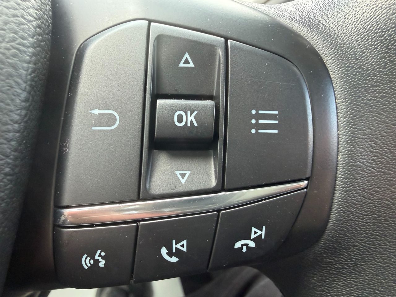 Zunanja slika - Ford Focus - 2.0 EcoBlue Active - 16