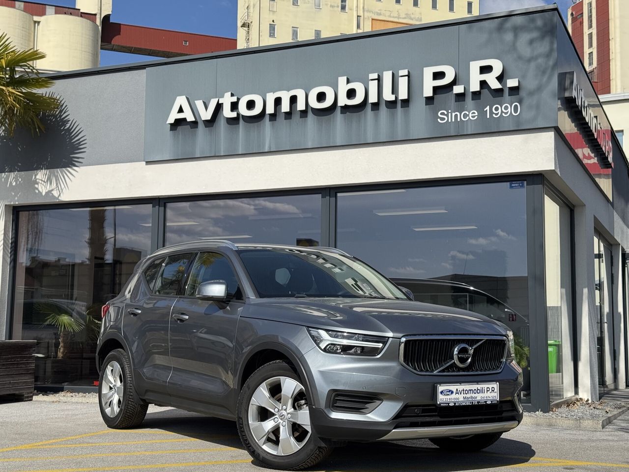Zunanja slika - Volvo XC40 - 2.0 TD 150KM D3 MOMENTUM-LED-HARMAN KARDON-NAVI - 3