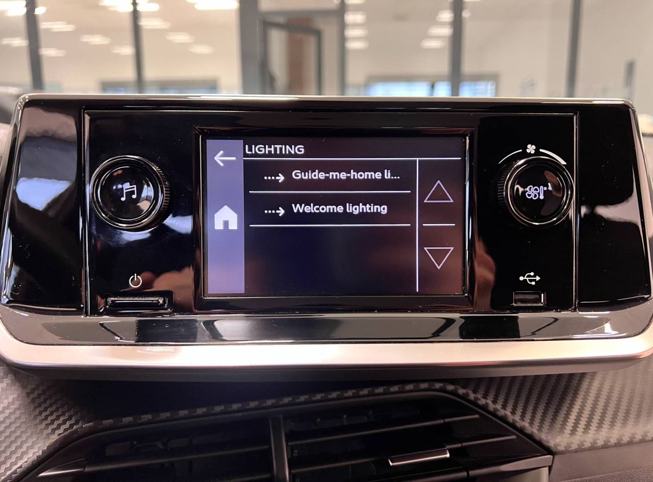 Zunanja slika - Peugeot 208 - 1.2-1.LASTNIK-63.000KM-ODLIČEN-OBROK ŽE 95€ - 15