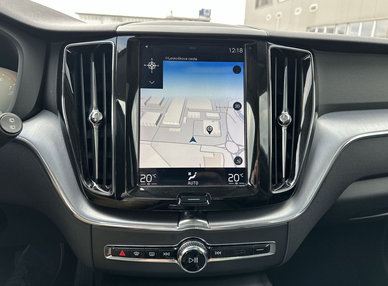 Zunanja slika - Volvo XC60 - T8 Recharge Twin Engine AUT R-Design - 20