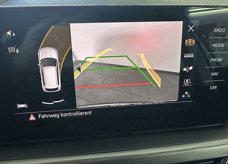 Zunanja slika - Škoda Kamiq - Scout 1.5 TSI 110kW.NEMŠKI.KAMERA.LED.NAVI.2024 - 8