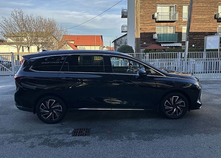 Zunanja slika - Forthing Forthing U Tour - U-Tour 1.5T 7DCT - 9