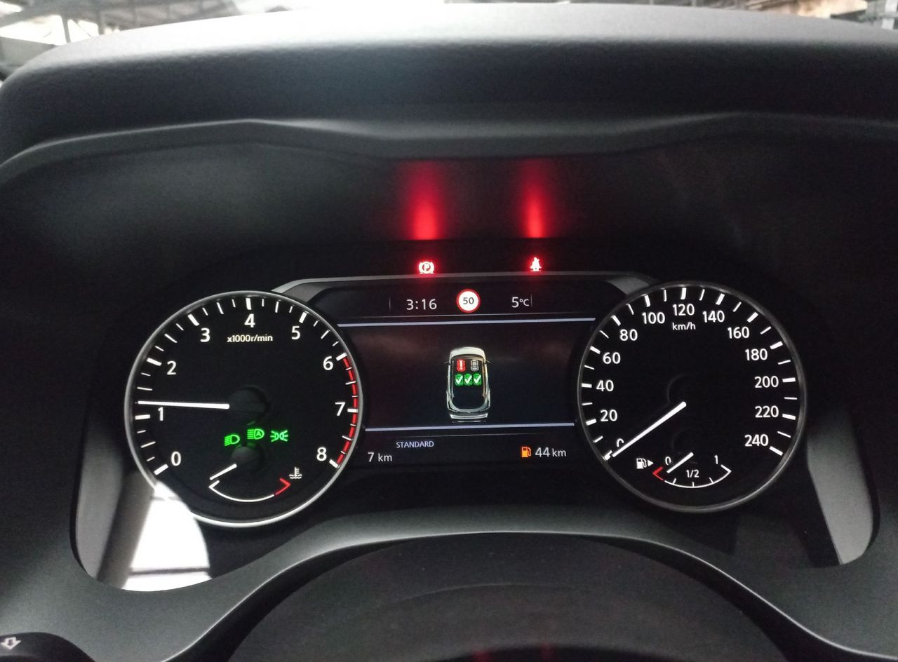 Zunanja slika - Nissan Qashqai - 1.3 DIG-T Mild Hybrid 140 2WD ACENTA - 8