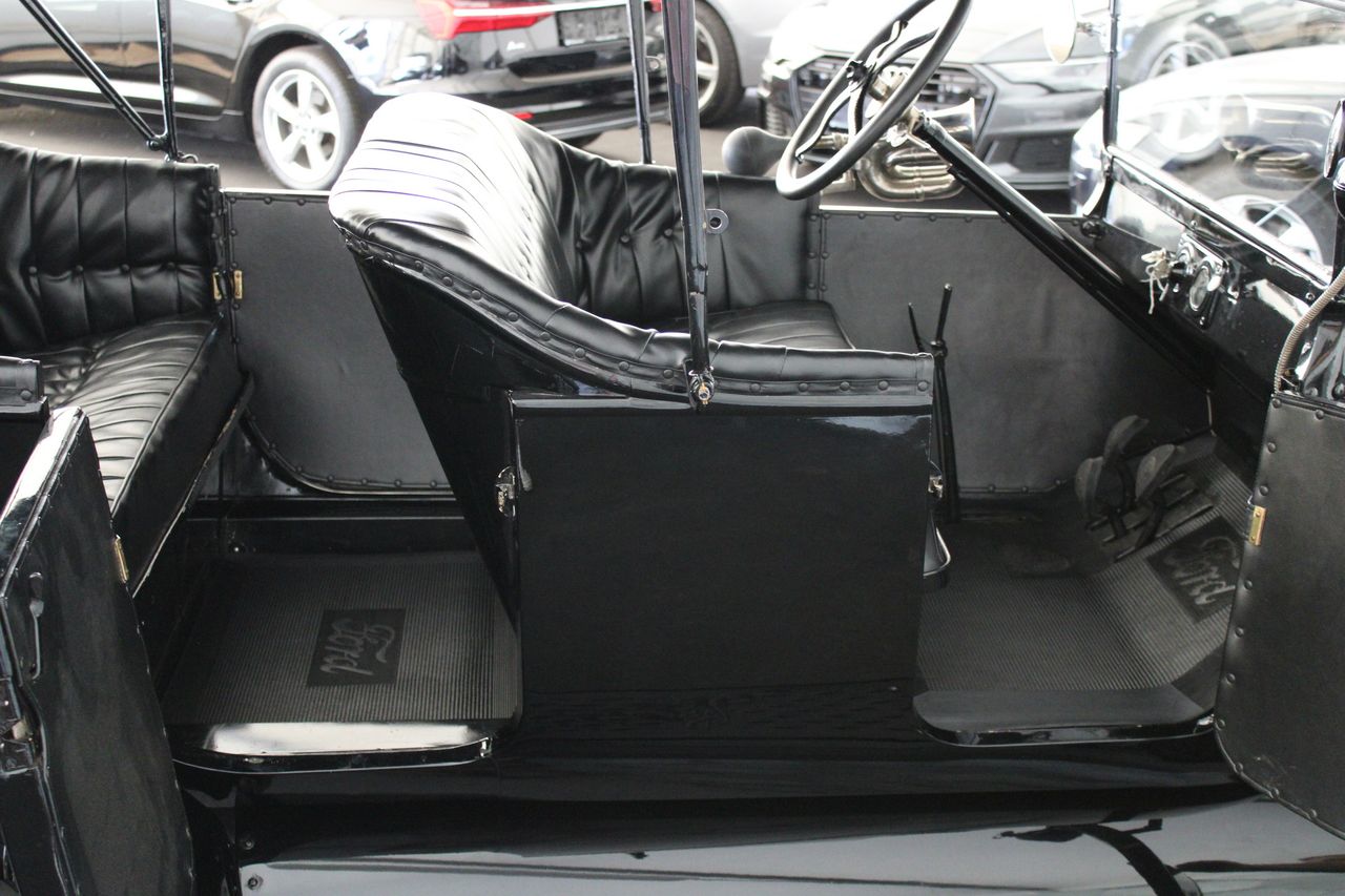 Zunanja slika - Ford Model T - Ford  convertible - 8