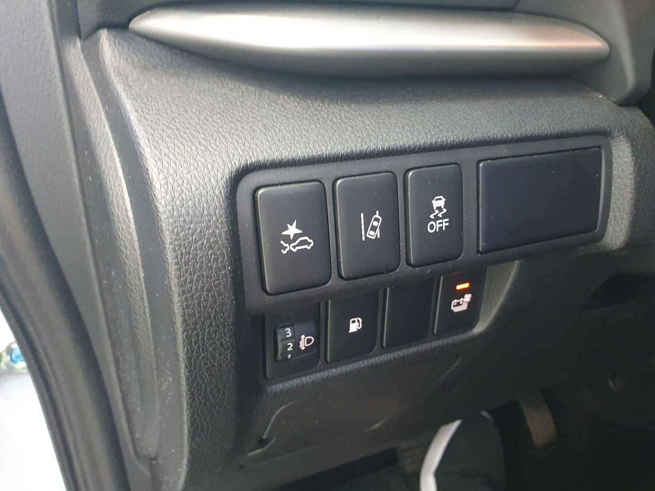 Zunanja slika - Mitsubishi Eclipse - Cross 4WD 2,4 PHEV Instyle+ CVT - 13