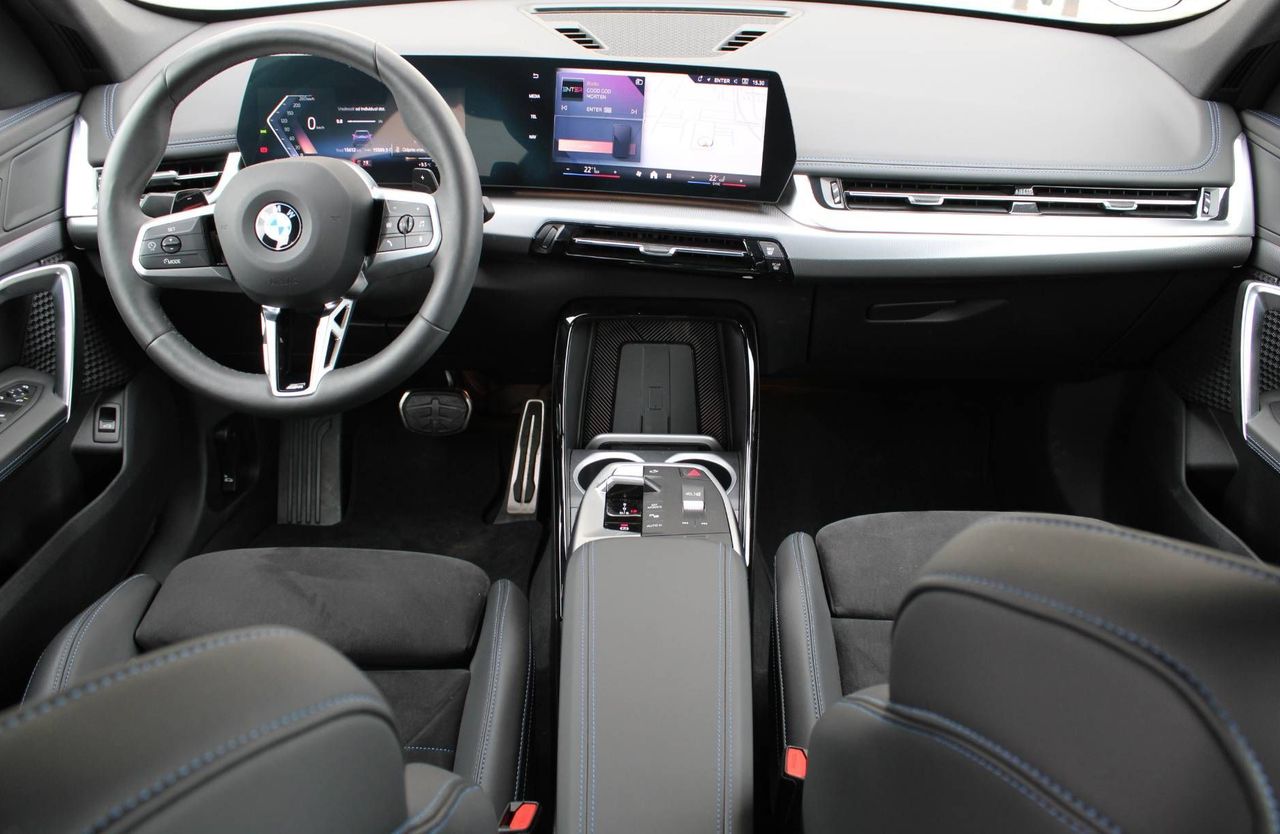 Zunanja slika - BMW X1 - serija :  sDrive18i  AT  M SPORT KAMERA KEYLESS LED - 10