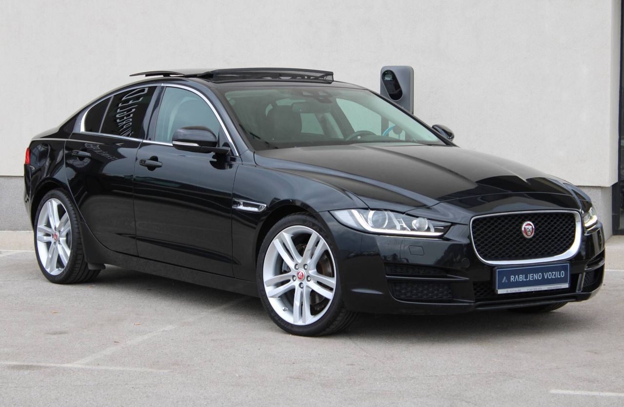 Zunanja slika - Jaguar XE - 2.0D 180PS R-Sport AUT PANO AKT TEMPO GRET SED - 3