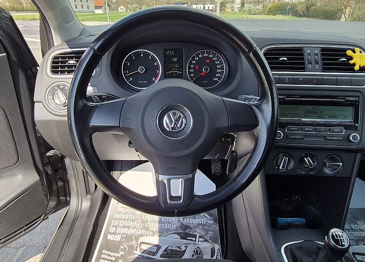 Zunanja slika - VW Polo - 1.2 TSI Comfortline 105ks °1. LASTNIK° °6-PRESTAV° - 10
