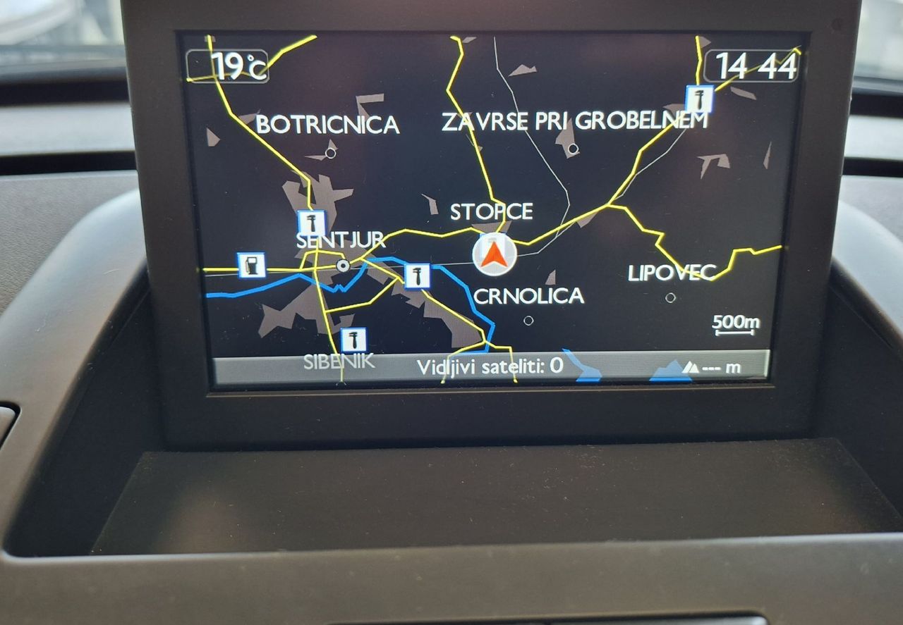 Zunanja slika - Peugeot 3008 - HYBRID 4X4-LED-NAVI-PDC-KLJUKA-HITRI KREDIT- - 12