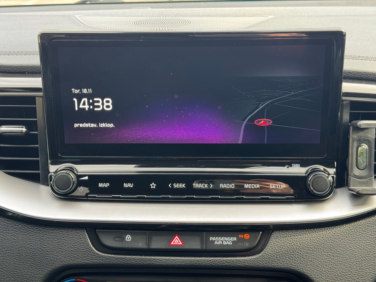 Notranja slika - KIA Ceed - KIA - 10