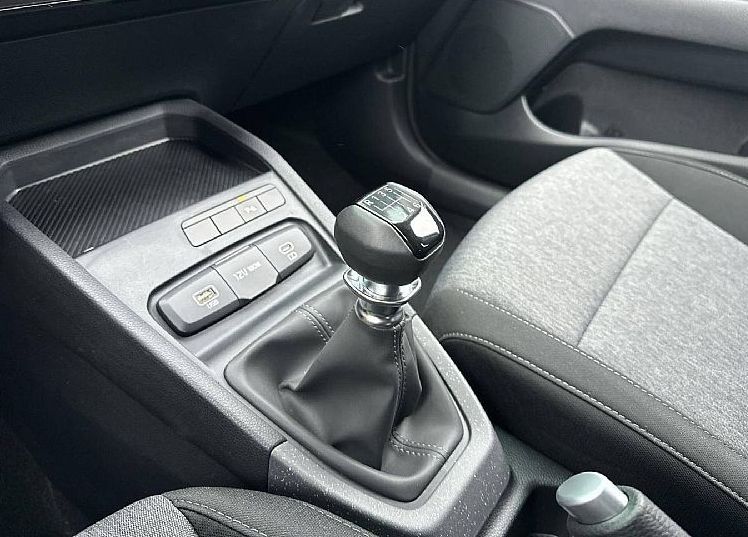 Zunanja slika - KIA Stonic - 1.0 T-GDi EX Pulse M T... - 20