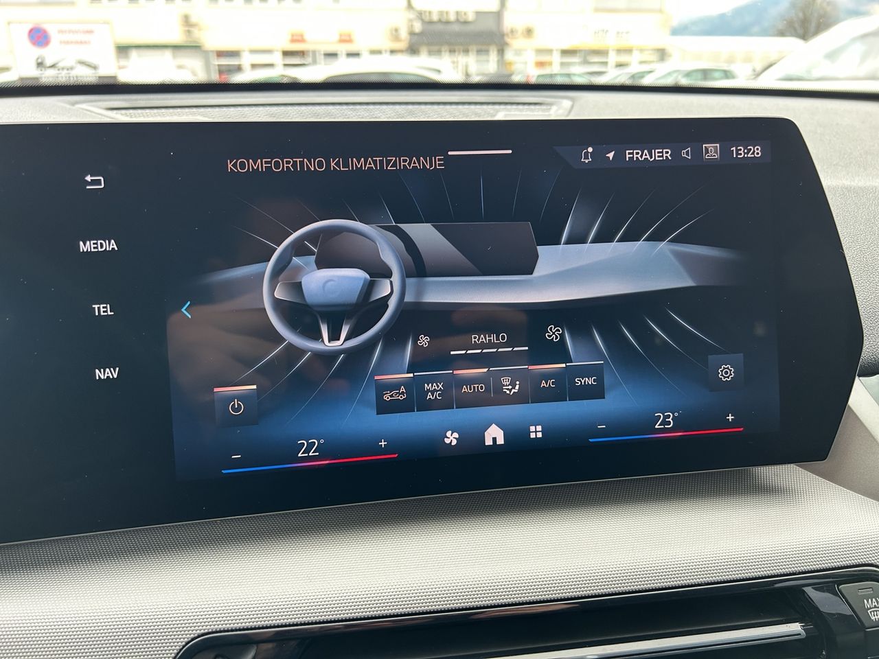 Zunanja slika - BMW X1 - sDrive18d Avt. - 12