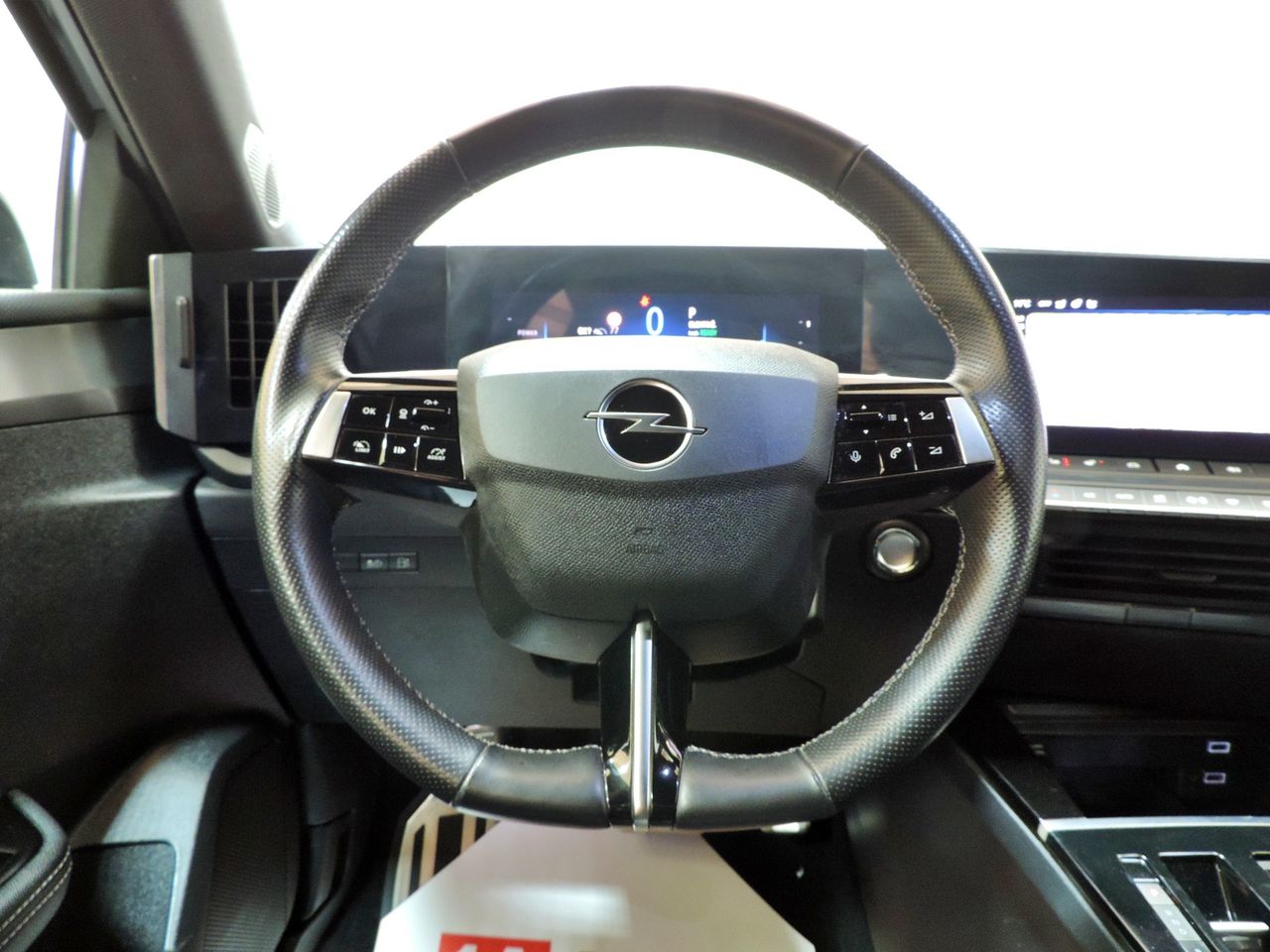 Zunanja slika - Opel Astra - 1.6 PHEV 180  GS Auto ST PRIKLJUČNI HYBRID - 27