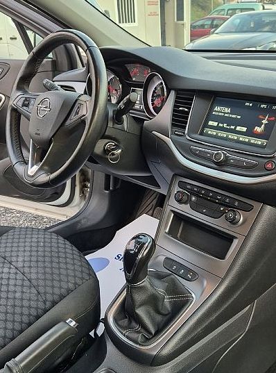 Zunanja slika - Opel Astra - 1.5 D + MAX ZGODOVINA + BREZ POLOGA - 8