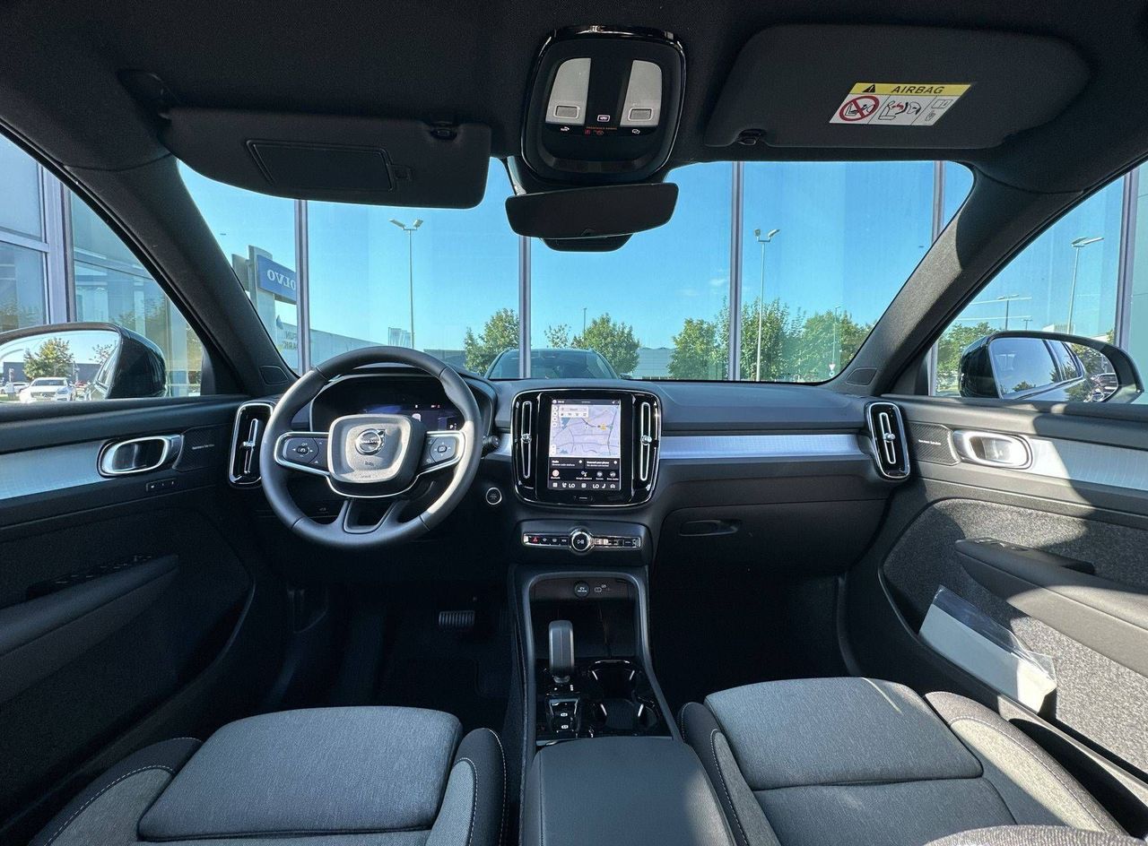 Zunanja slika - Volvo XC40 - B3 P Plus Dark AT DCT... - 20