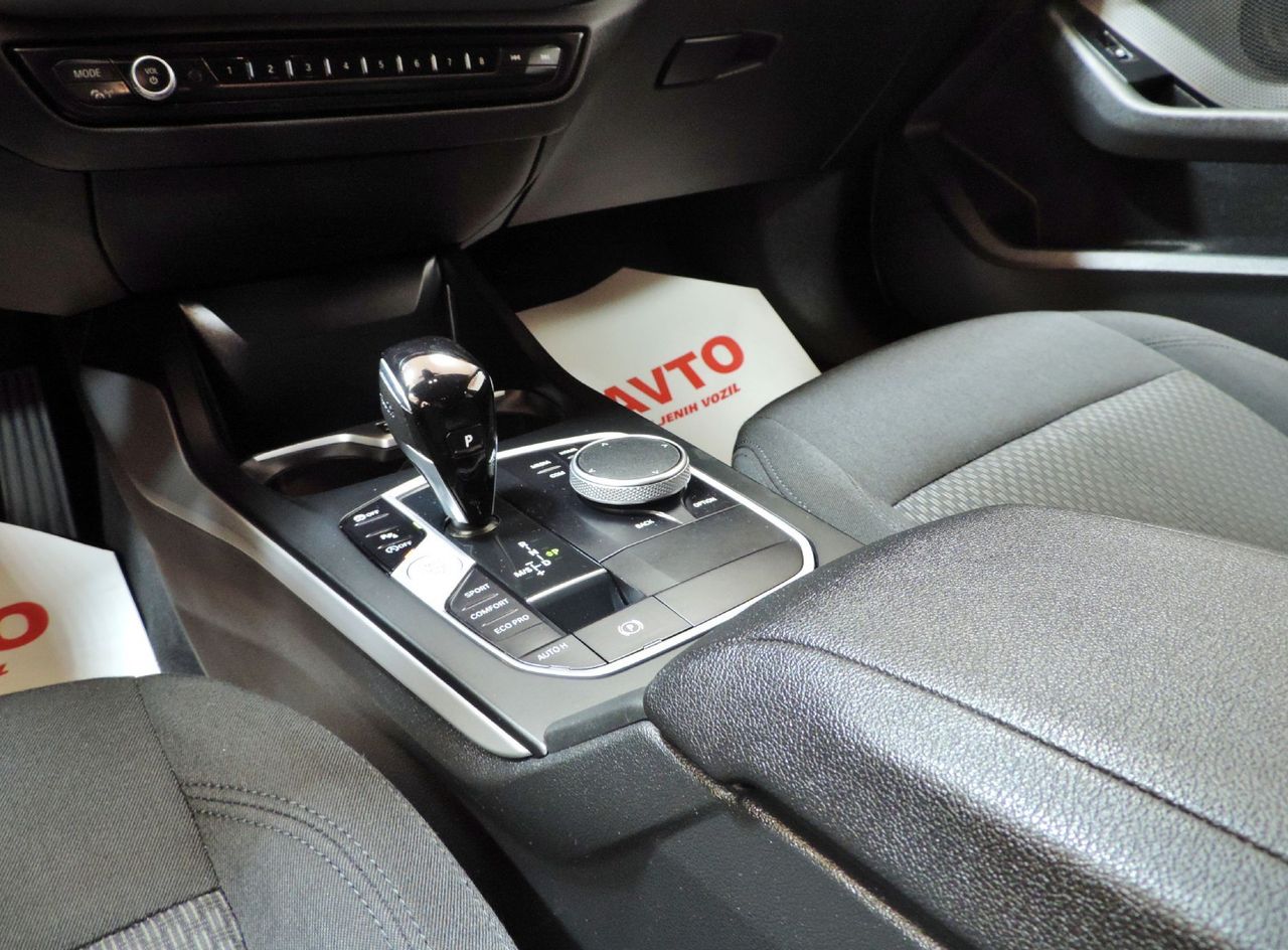 Zunanja slika - BMW Serija 1 - : 116d Avt. LED-KAMERA-NAVI-VIRTUAL-KOT NOV.... - 18