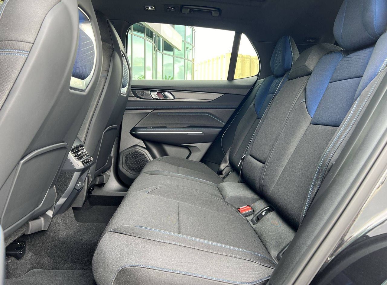 Zunanja slika - Lynk & Co 01 - More 2025 Priključni hibrid - 7