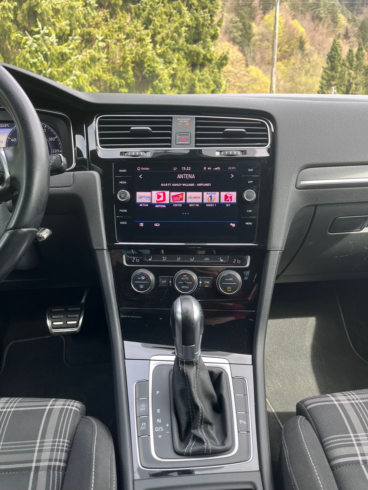 Notranja slika - VW Golf - Variant 2,0 GTD BMT DSG - 6