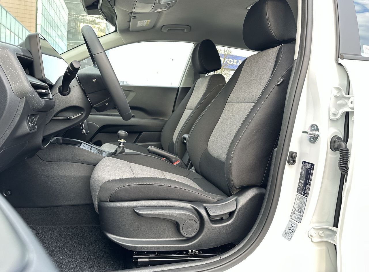 Zunanja slika - KIA Stonic - 1.0 T-GDi LX Life M T - 10