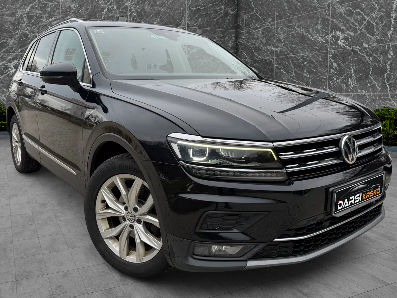 Zunanja slika - VW Tiguan - 2.0 TDI Highline SLO 110PS DSG FULL LED ACC ALU18 - 4