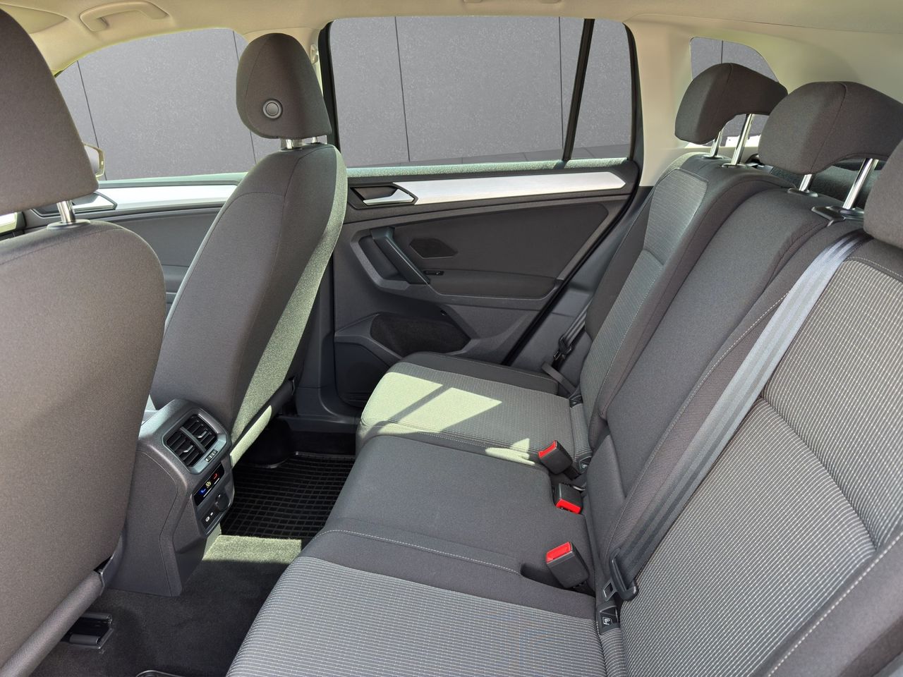 Zunanja slika - VW Tiguan - 1,5 TSI ACT BMT - 8