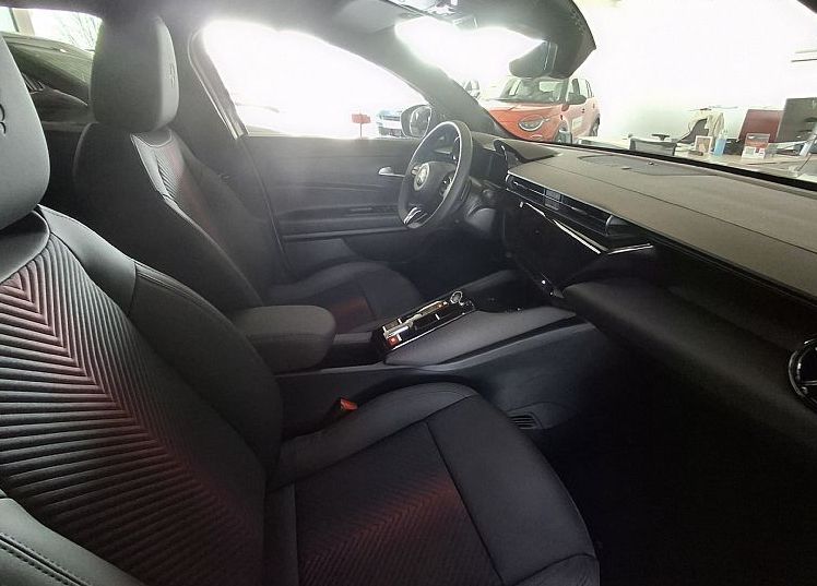 Zunanja slika - Alfa Romeo Junior - 1.2 E-DCT6 MHEV 145 KM Speciale - 8