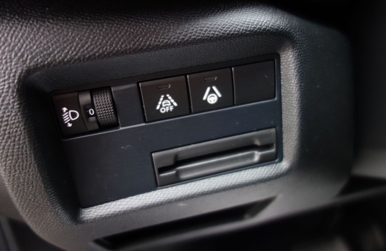 Zunanja slika - Citroën C5 Aircross - Max BlueHDi 130 S S EAT8 - 13