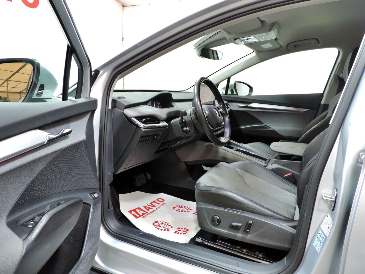 Zunanja slika - Škoda Enyaq - 80 LED-ACC-KAMERA-MRTVI KOTI - 9