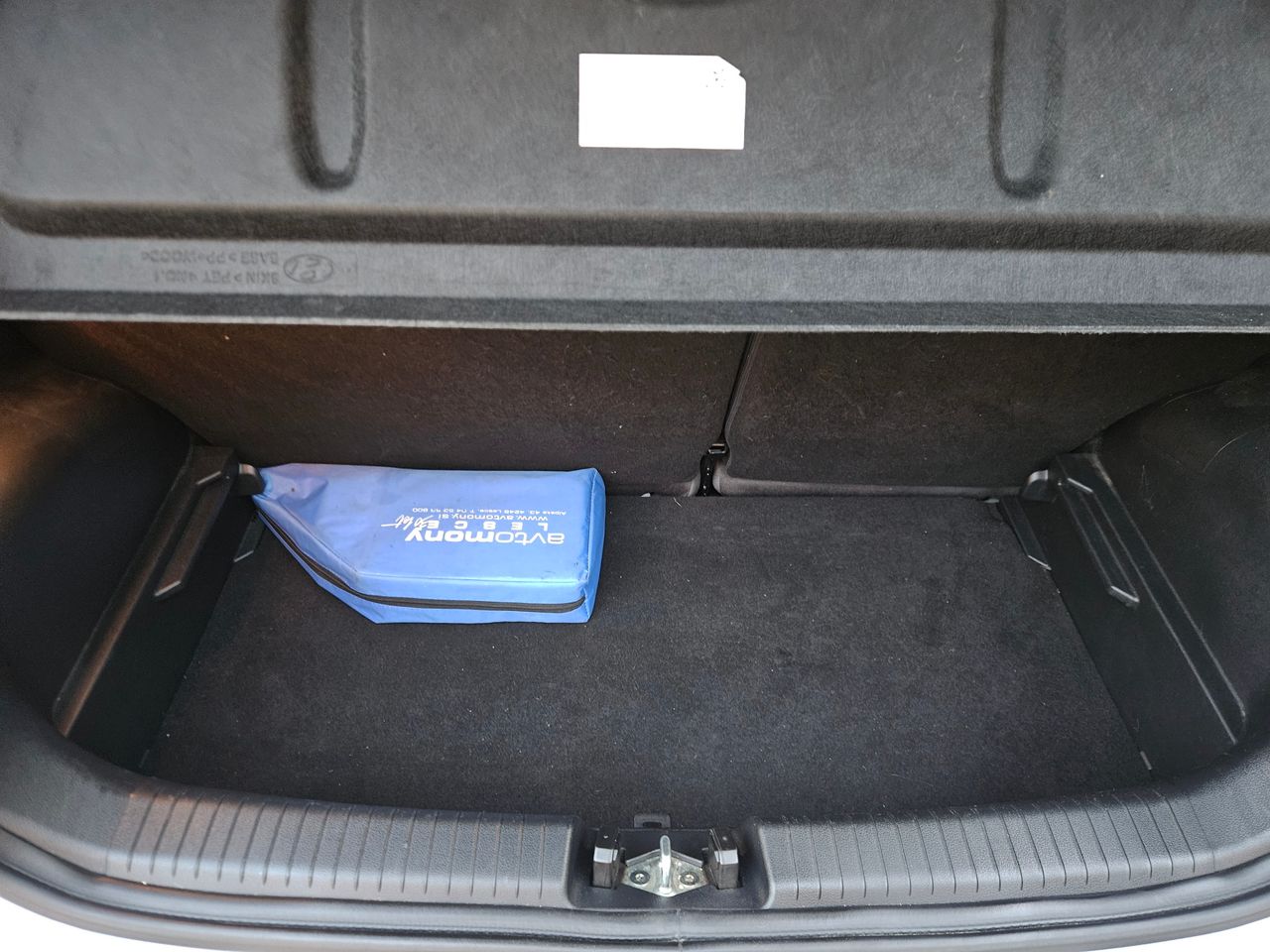 Notranja slika - Hyundai i10 - 1.0 T-GDI Premium - 13