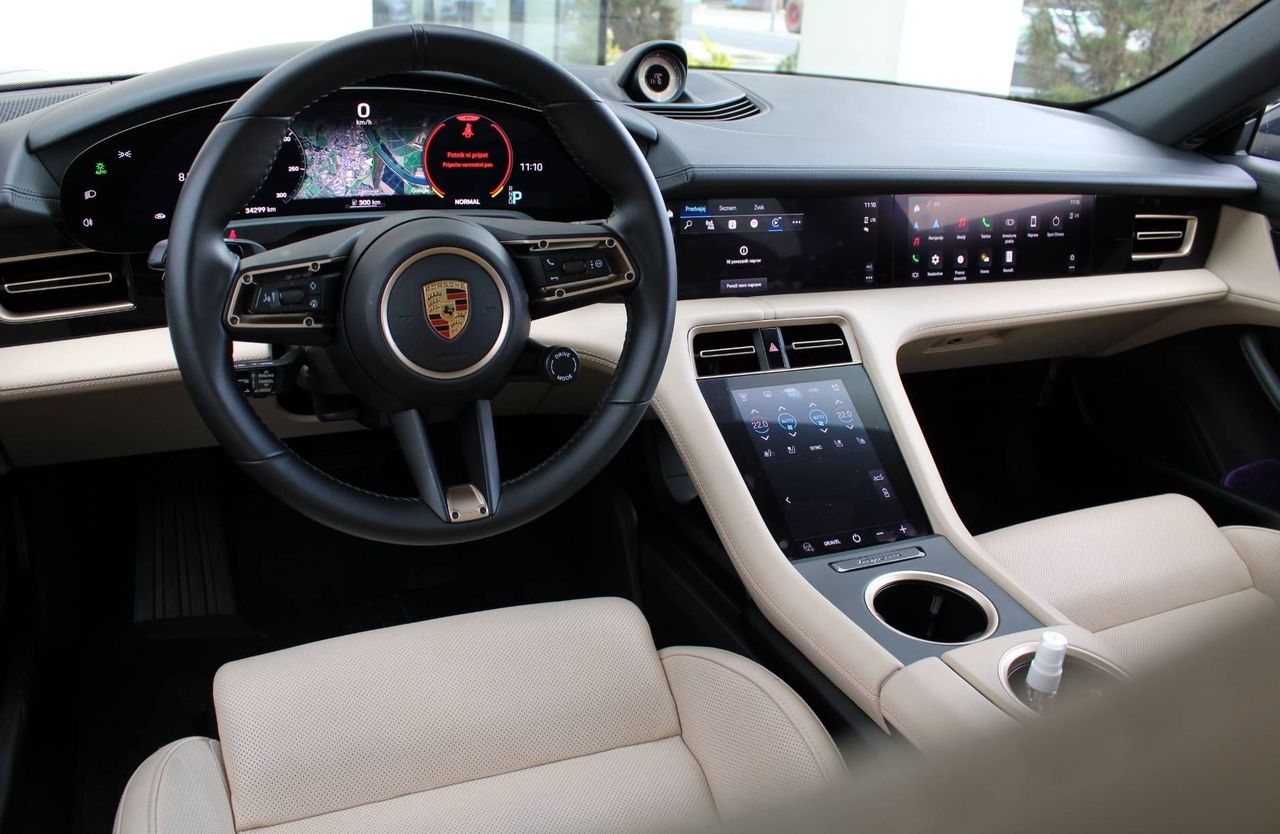 Zunanja slika - Porsche Taycan - 93KWH CROSS TURISMO LUFT HLAJ SED KAM360 MATRIX - 10