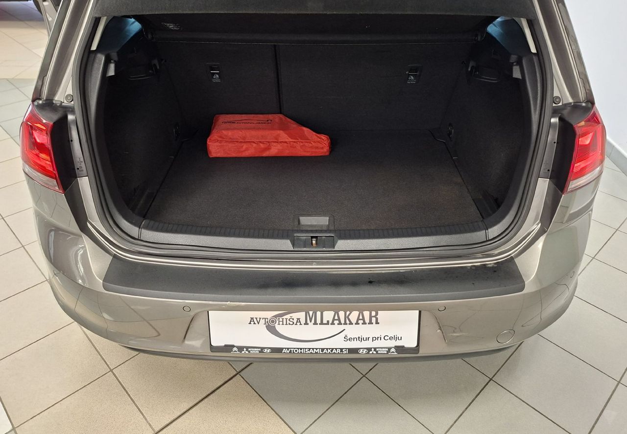 Zunanja slika - VW Golf - 1.2 TSI Highline-ODLIČEN- - 13