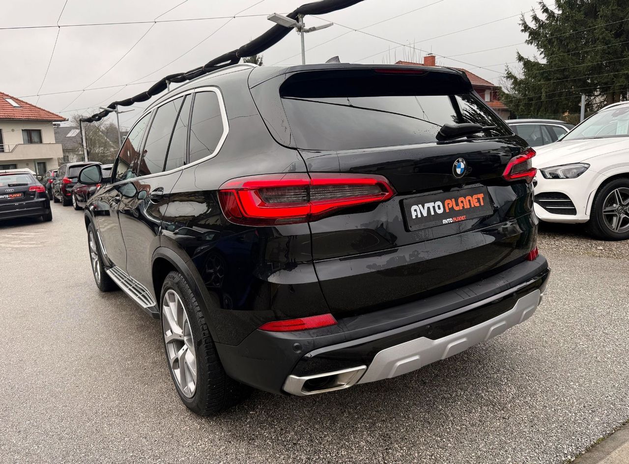 Zunanja slika - BMW X5 - serija : xDrive40i xLINE LASER ACC PANO HEADuP 360K - 2