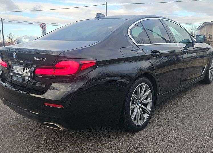 Zunanja slika - BMW Serija 5 - : 520d xDrive 190ks SPORT °18-COL° °VIRTUAL°   366 SNJE° - 4