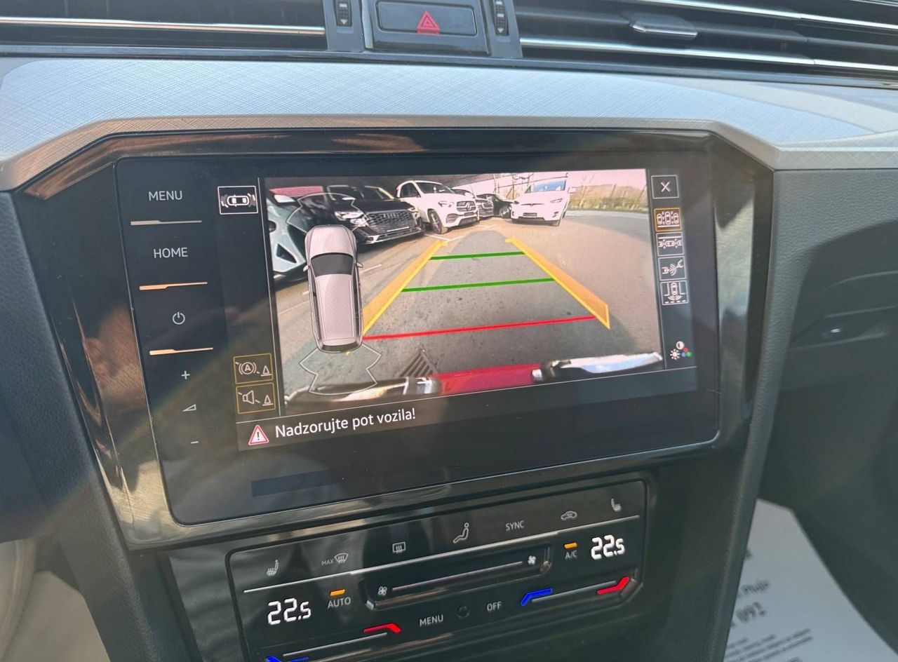 Zunanja slika - VW Passat - Variant 2.0 TDI AUT KEYLESS KAMERA RADAR VIRTUAL NAVI - 16
