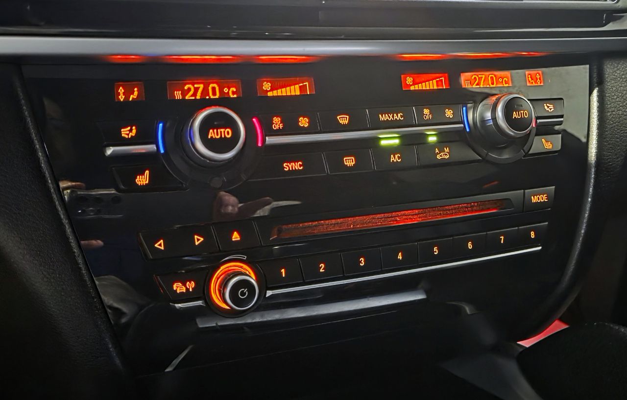 Zunanja slika - BMW X6 - xDrive 30d Avt. - 15