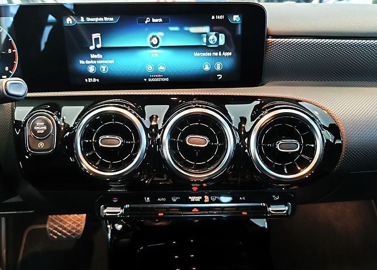 Zunanja slika - Mercedes-Benz A-Razred - A 200 d URBAN-KAMERA-NAVI-DAB-APPLE-OGR.SED.-VIDEO - 10