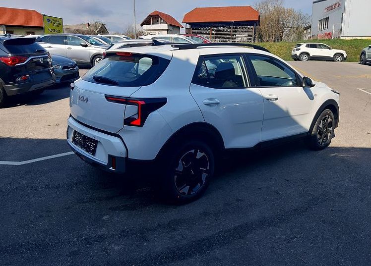 Zunanja slika - KIA Stonic - 1.0 T-GDi 73.6 kW  100 KM  LX Life M T - 3