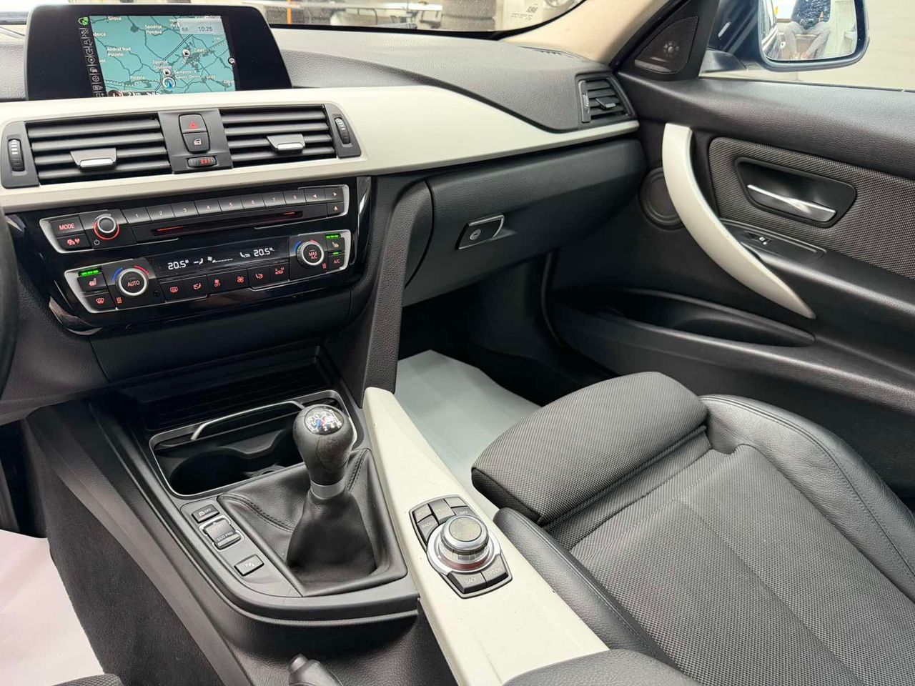 Zunanja slika - BMW Serija 3 - 320D - 4