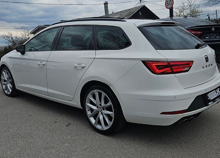 Zunanja slika - Seat Leon - FR 2.0 TDI 150ks °2.LASTNIK° °PANORAMA° °FULL-LED° - 7