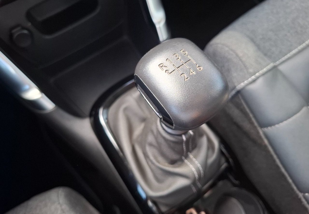 Zunanja slika - Citroën C3 Aircross - 1.2 PureTech 110 Shine Pack - ODLIČEN - 14