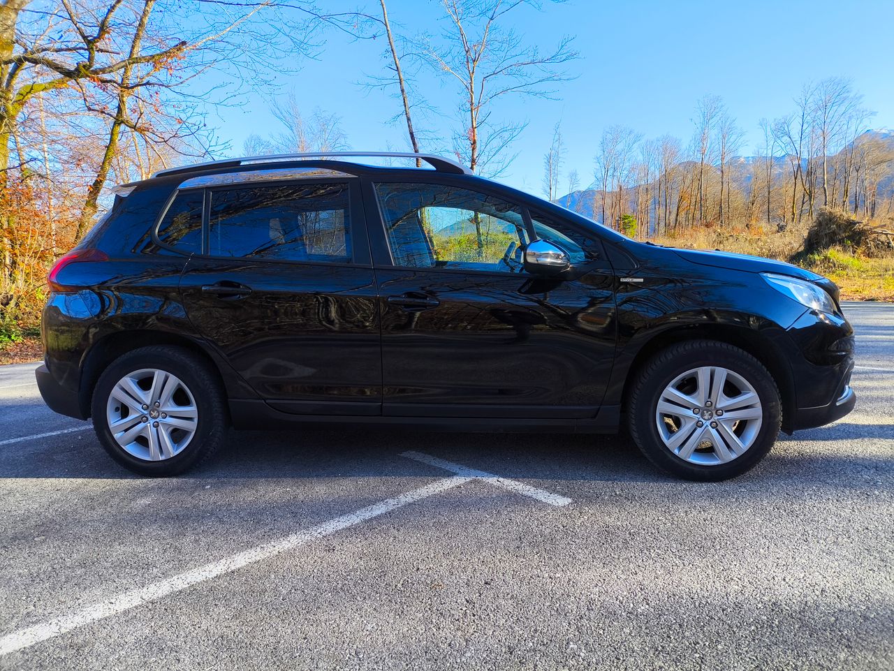 Zunanja slika - Peugeot - 2008 1,2 PureTech 82 Style - 4