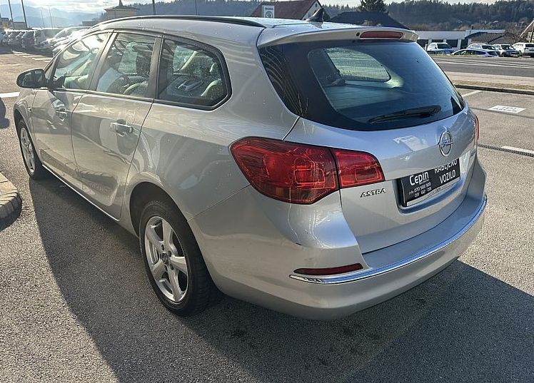 Zunanja slika - Opel Astra - 1.6 CDTI 81KW S S ENJOY ST - 7