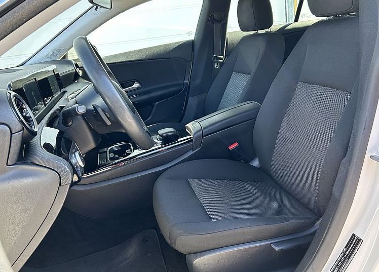 Zunanja slika - Mercedes-Benz CLA-Razred - CLA Shooting Brake CLA 200-LED-NAVI-PDC-TEMPO-1.LAST-NEMŠKI - 9