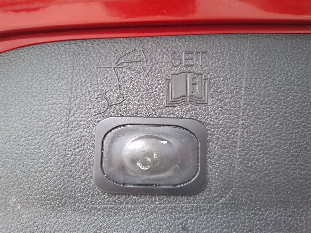 Zunanja slika - Ford Kuga - 2.0 TDCi 110kW AWD AVTOMATIK + SERVISNA KNJIGA - 3